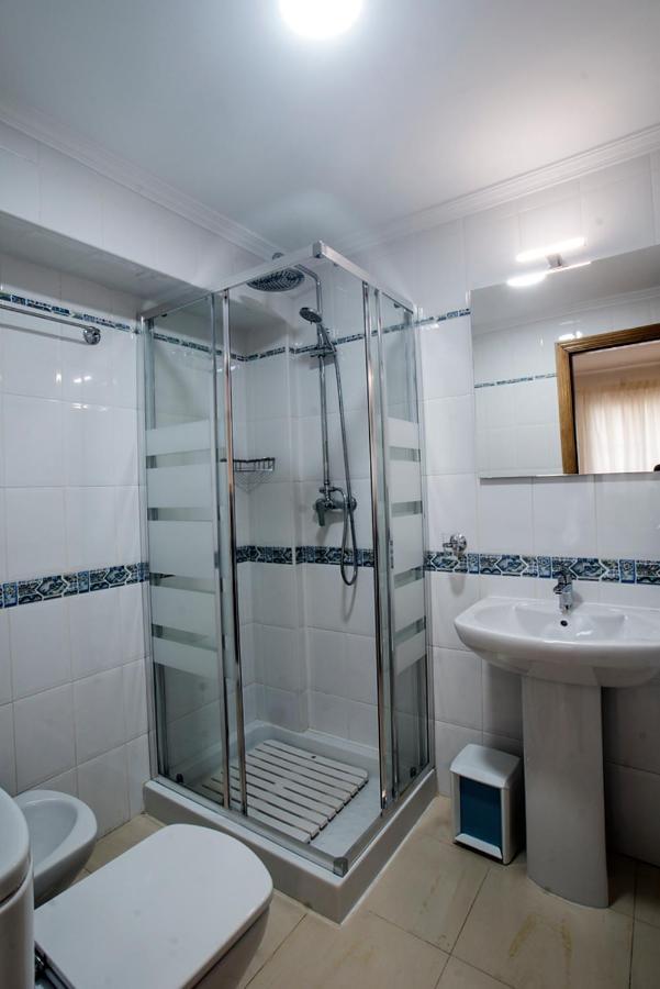 Apartamentos Amat - Only Adult - Playa El Bajondillo Torremolinos Exterior photo