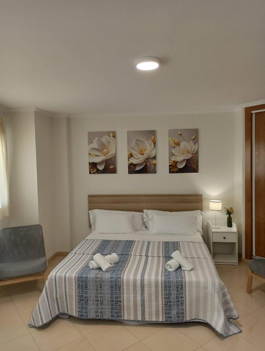 Apartamentos Amat - Only Adult - Playa El Bajondillo Torremolinos Exterior photo